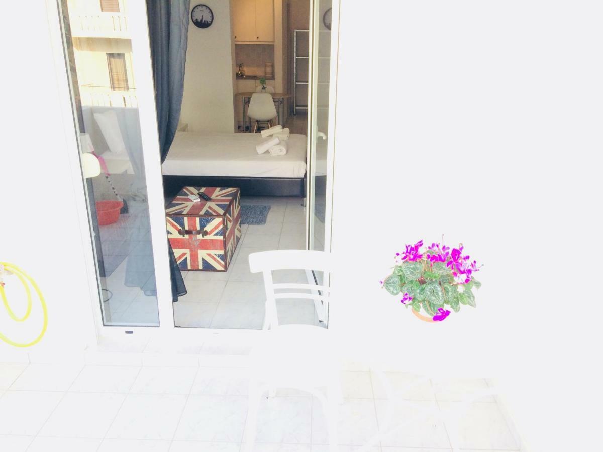 Korona Βeach Αpartments Daire Resmo Dış mekan fotoğraf