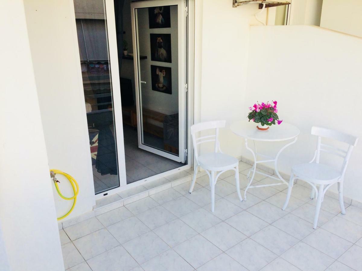 Korona Βeach Αpartments Daire Resmo Dış mekan fotoğraf