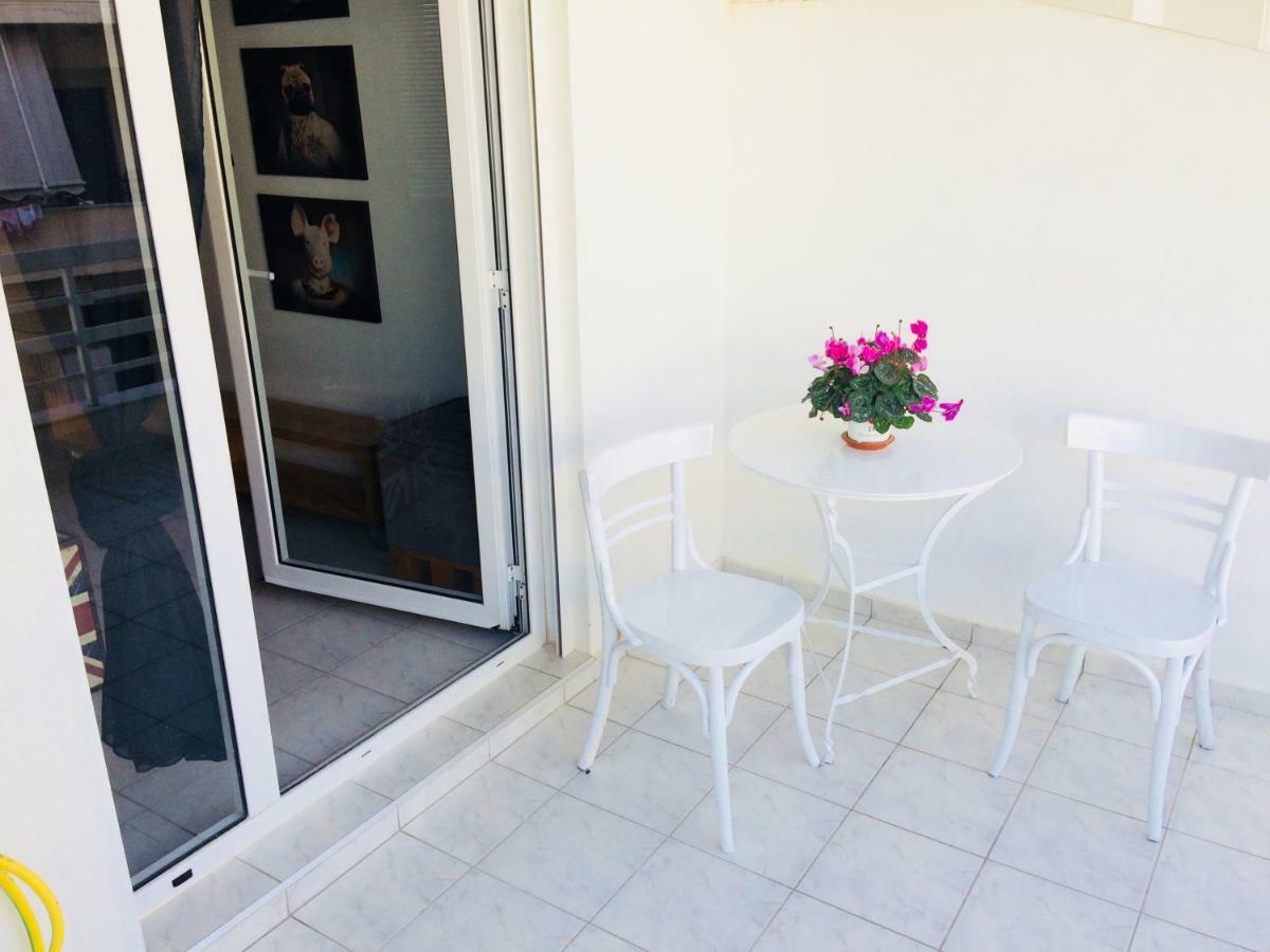 Korona Βeach Αpartments Daire Resmo Dış mekan fotoğraf