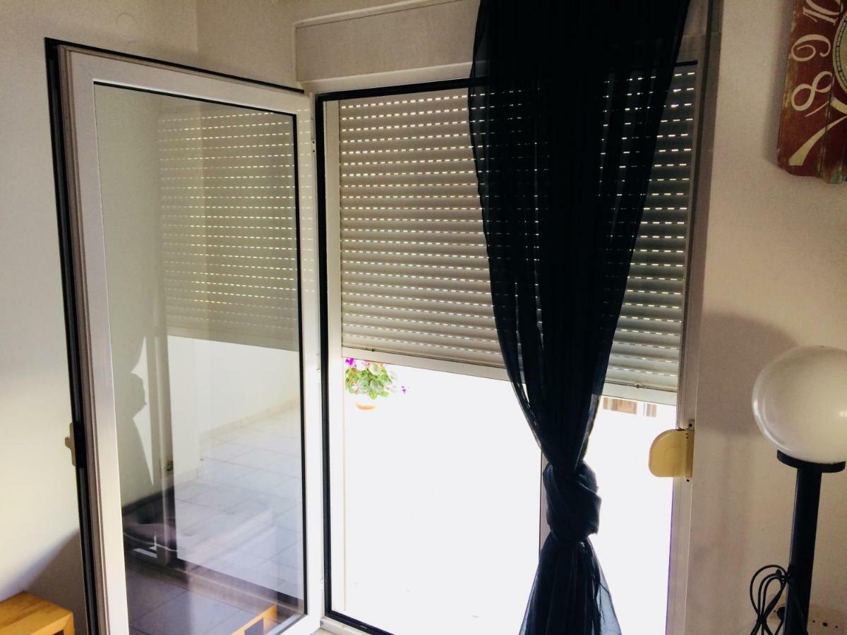Korona Βeach Αpartments Daire Resmo Dış mekan fotoğraf