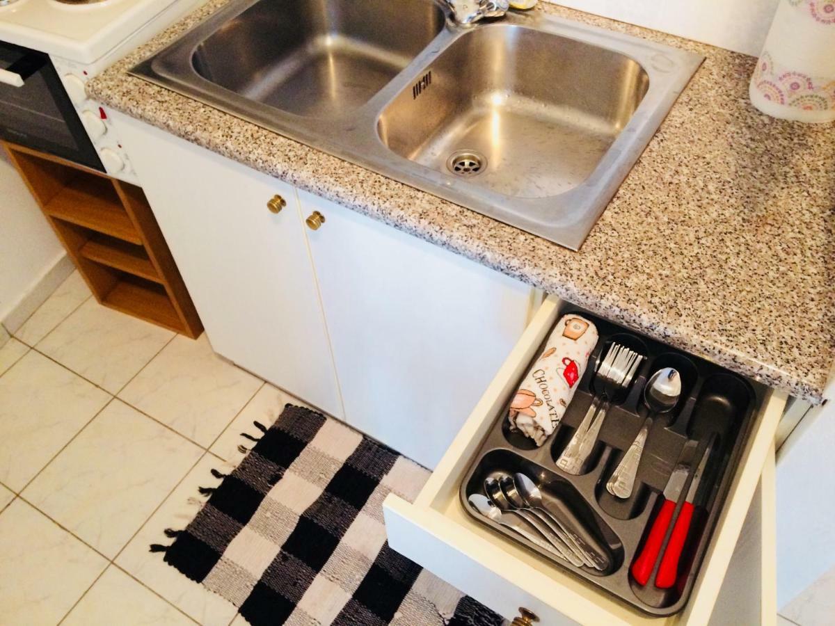 Korona Βeach Αpartments Daire Resmo Dış mekan fotoğraf